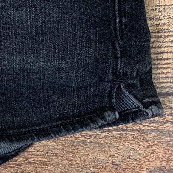 American Eagle Hi-Rise Shortie Jean Denim Shorts Washed Black Size 4 - Picture 3 of 9